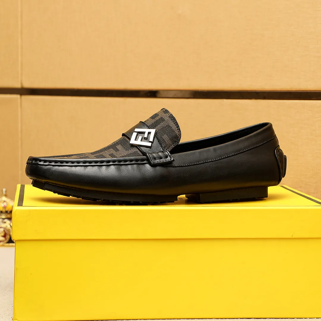 Men's shoes 💰380 💐 Product trademark: FENDI [Fendi] Doudou shoes Regular size: 38-44 (45.46.47🉑️Customized) Product materials: Selected imported first-layer calfskin upper + luxury hardware buckle, imported pig 🐖 lining. Strong three-dimensional visual effect, original outsole color: 1⃣️color optional